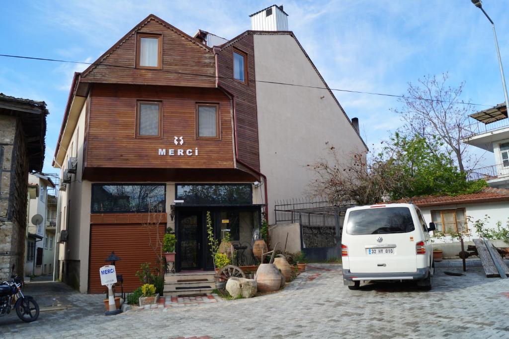Merci Butik Hotel & Restaurant Egirdir ภายนอก รูปภาพ